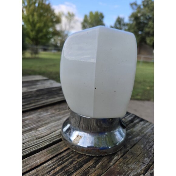 Vintage Wall Mount Bathroom Light Fixture With Art Deco Globe Plus Outlet - Picture 4 of 12